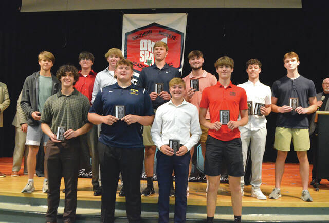130629082_web1_american-div-tennis
The 2024 Southern Buckeye Athletic/Academic Conference American Division First Team of boys tennis all-stars pose with their awards. Front row, from the left, Trey Reed (Wilmington), Jake Smit (New Richmond), Brock Lindner (New Richmond), and Tyler Bartley (New Richmond), back row, Wyatt Zimmerman (Goshen), Owen Widner (Goshen), Quentin Rice (Goshen), AJ Cameron (Goshen), Quinton Smith (Clinton-Massie), Elias Scott (Clinton-Massie), Avden Faucett (Clinton-Massie), and Colten Roberts (Batavia). Photo by Wade Linville
