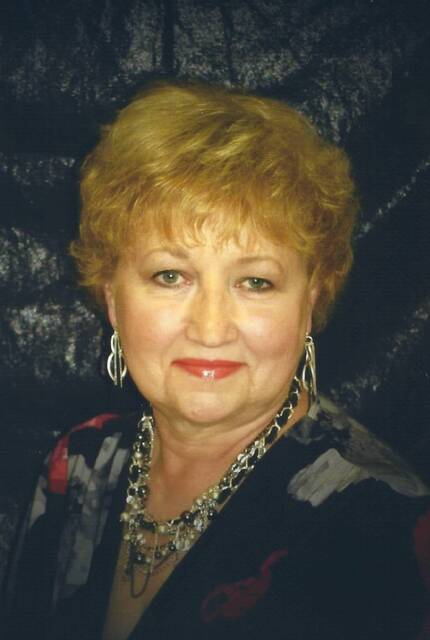 131631556_web1_Linda-Hanley