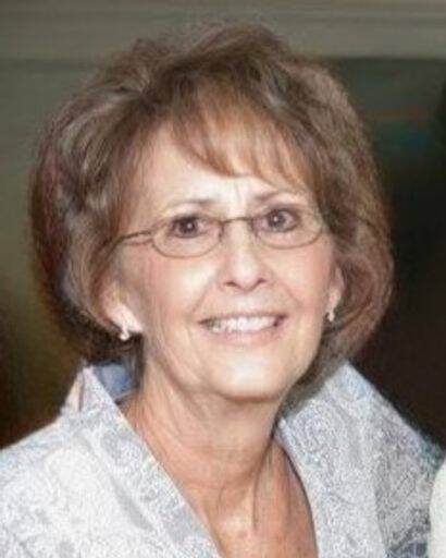 131785761_web1_Smith-Helen