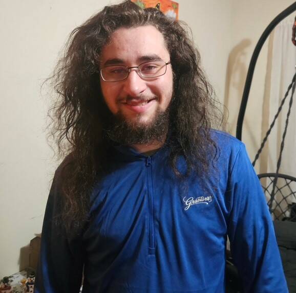 131885690_web1_Caleb